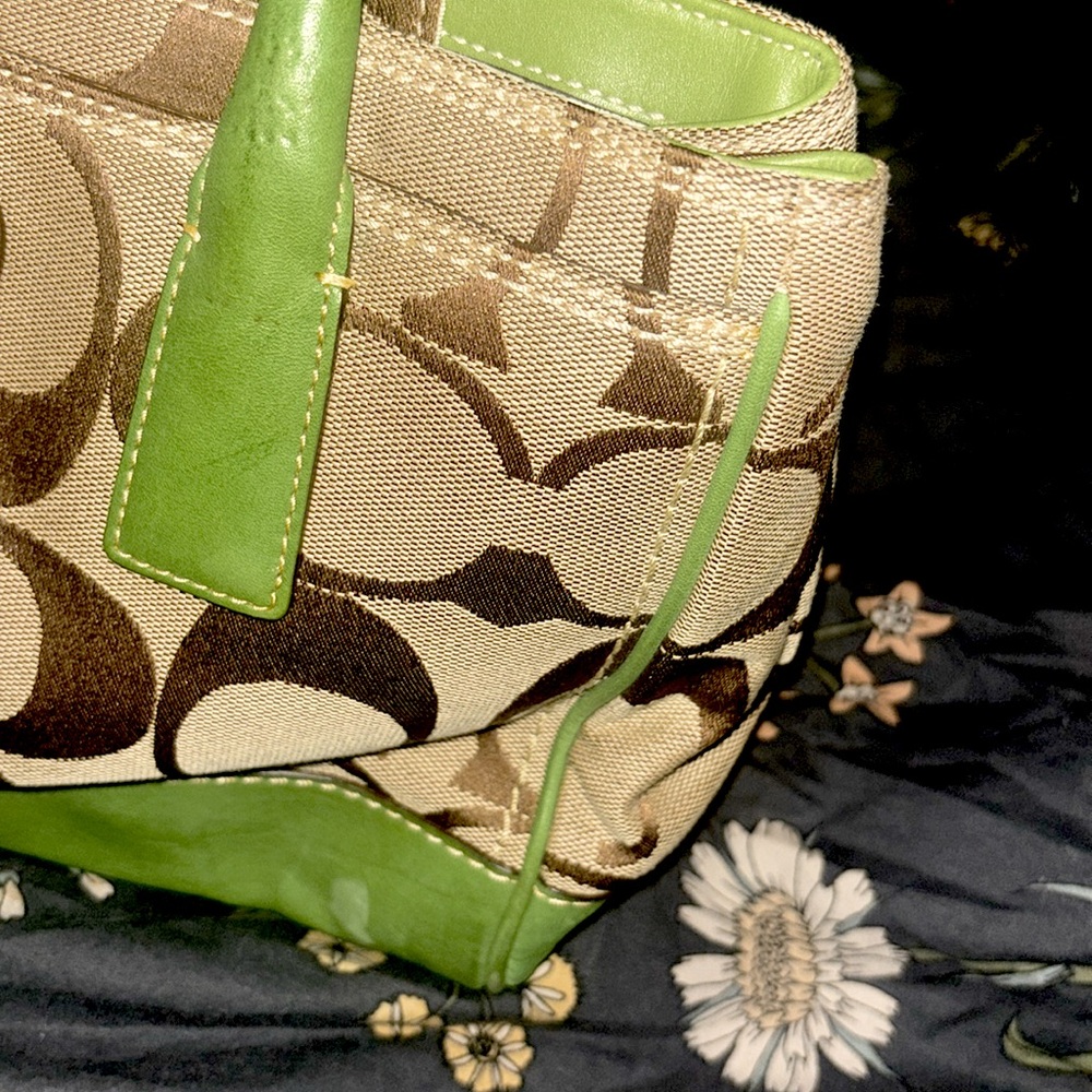 Coach Signature Collection Madeline satchel hand bag LIKE NEWISH - Picture 5 of 16